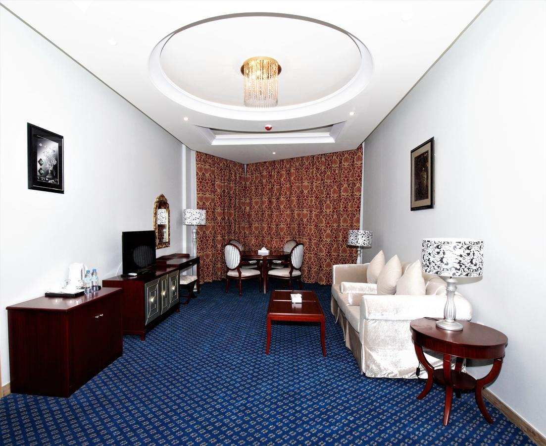 Red Castle Hotel Σάρτζα Εξωτερικό φωτογραφία