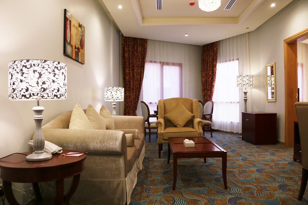 Red Castle Hotel Σάρτζα Εξωτερικό φωτογραφία