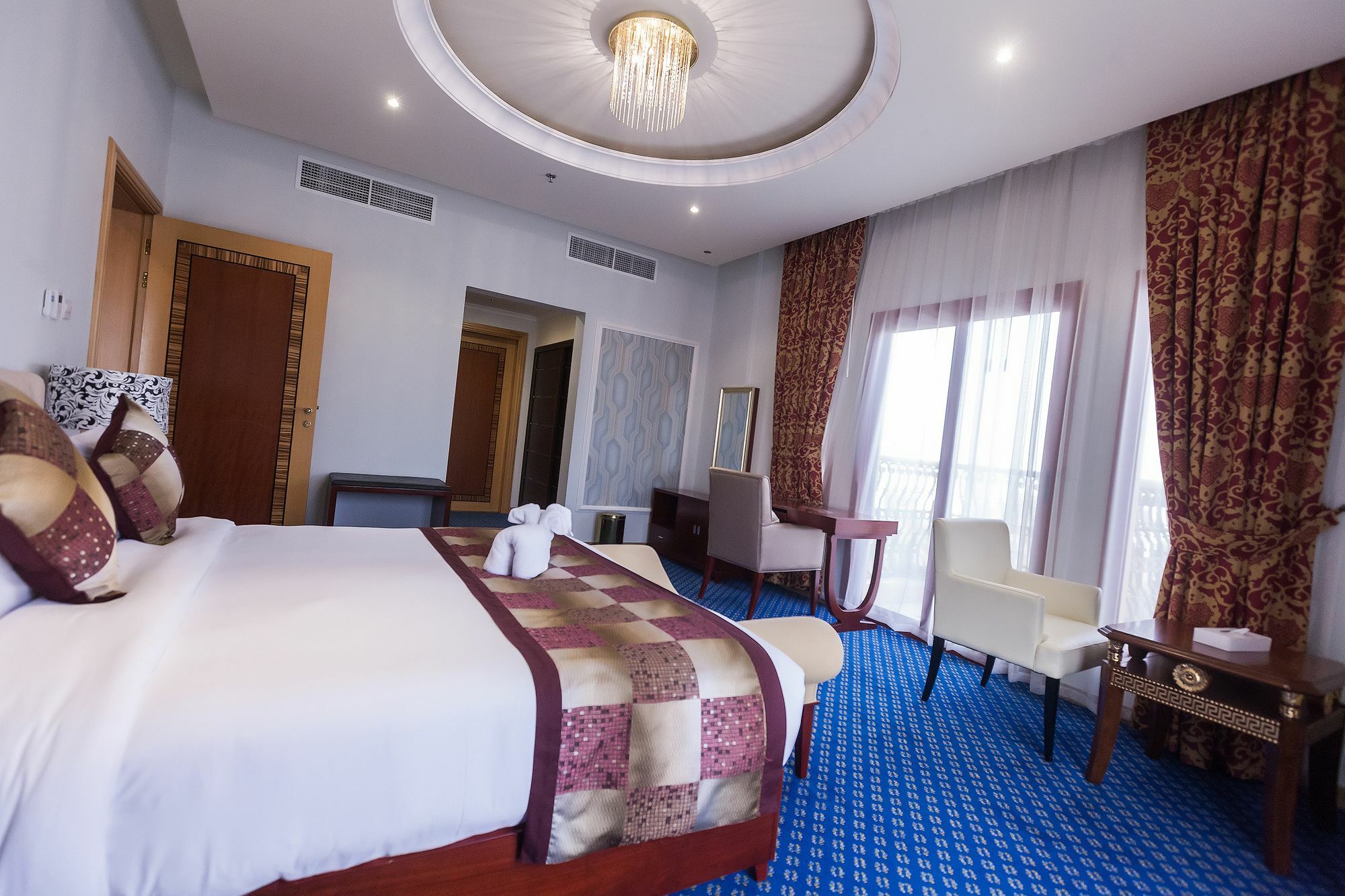Red Castle Hotel Σάρτζα Εξωτερικό φωτογραφία